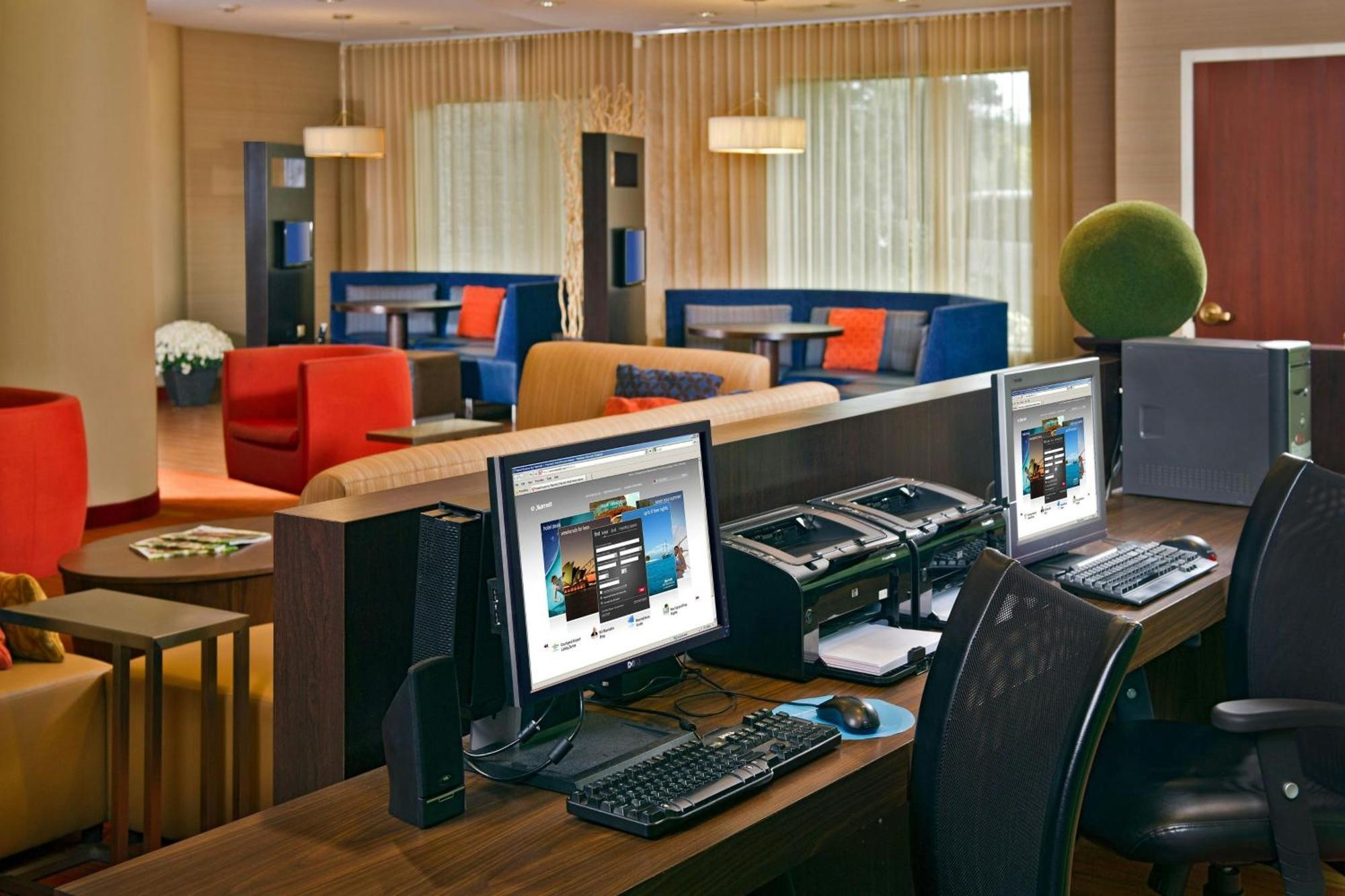 Courtyard Long Island Macarthur Airport Ронконкома Экстерьер фото